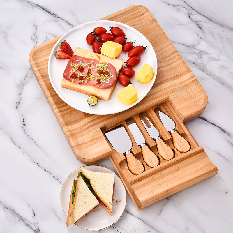 RUITAI Wholesale Custom Bamboo wood Handmade butter spreader cheese knife set with board M708-05TD