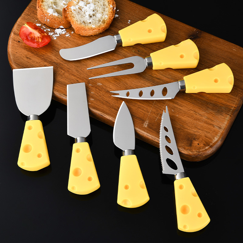 RUITAI Custom 4 pieces PP plastic cheese butter shape handle stainless steel cheese knife blades set WN83